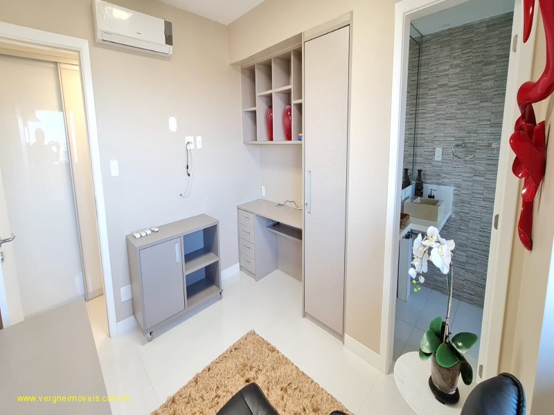 Apartamento à venda com 4 quartos, 225m² - Foto 20