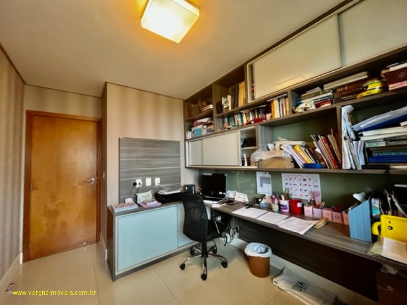 Apartamento à venda com 4 quartos, 195m² - Foto 37