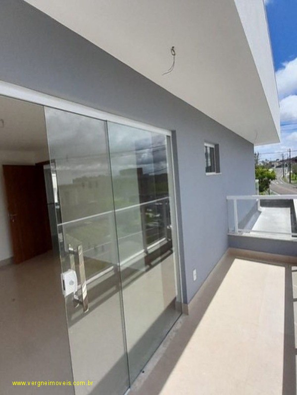 Casa de Condomínio à venda com 4 quartos, 300m² - Foto 31