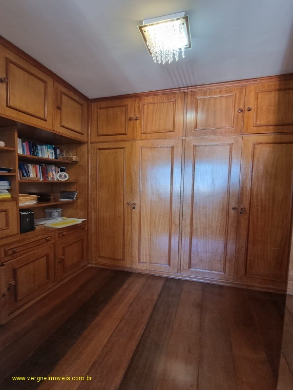 Apartamento à venda com 4 quartos, 206m² - Foto 21