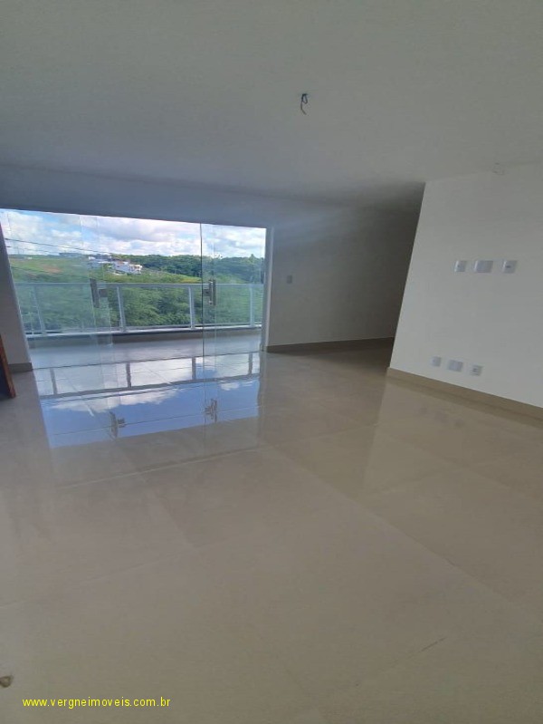 Casa de Condomínio à venda com 4 quartos, 300m² - Foto 17