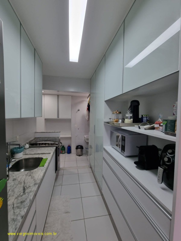 Apartamento à venda com 3 quartos, 134m² - Foto 24