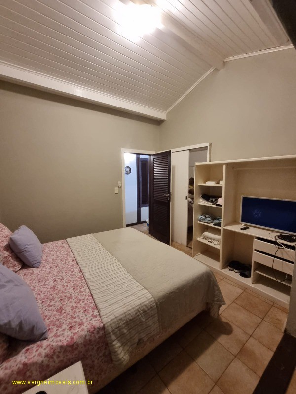 Casa de Condomínio à venda com 3 quartos, 220m² - Foto 30