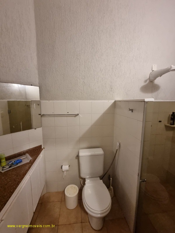 Casa de Condomínio à venda com 3 quartos, 220m² - Foto 35