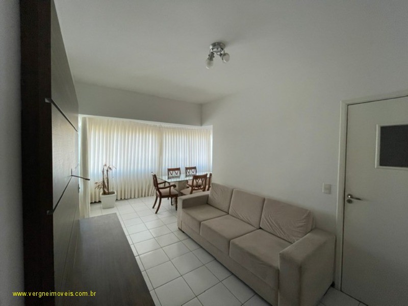 Apartamento à venda com 2 quartos, 60m² - Foto 1