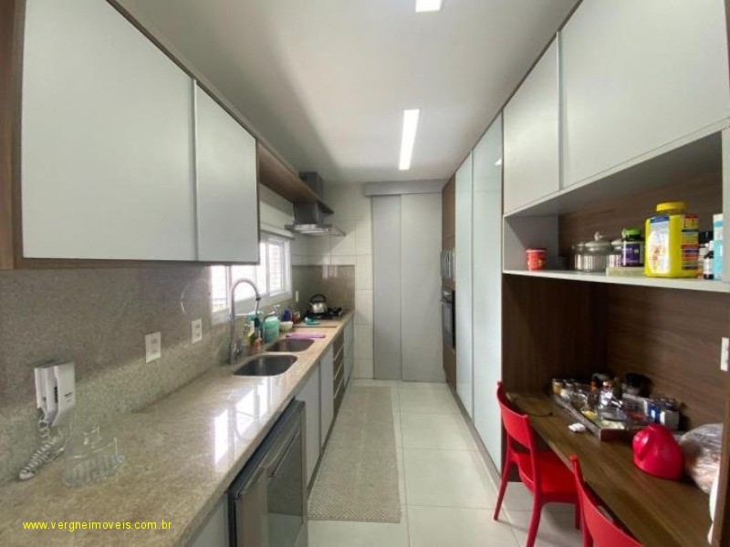 Apartamento à venda com 4 quartos, 160m² - Foto 17