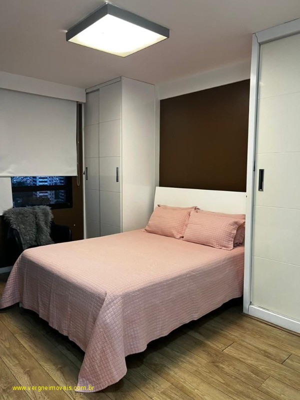 Apartamento à venda com 4 quartos, 164m² - Foto 10