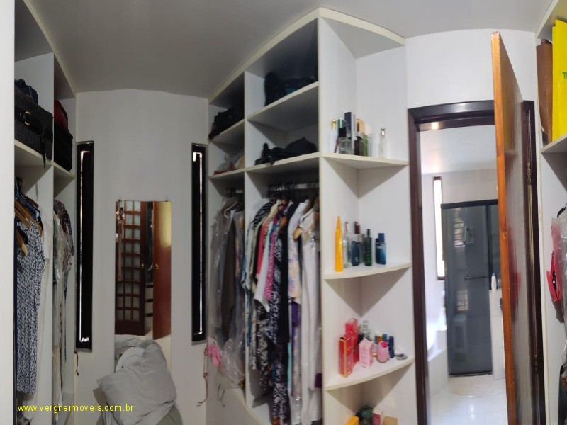 Casa de Condomínio à venda com 4 quartos, 290m² - Foto 18