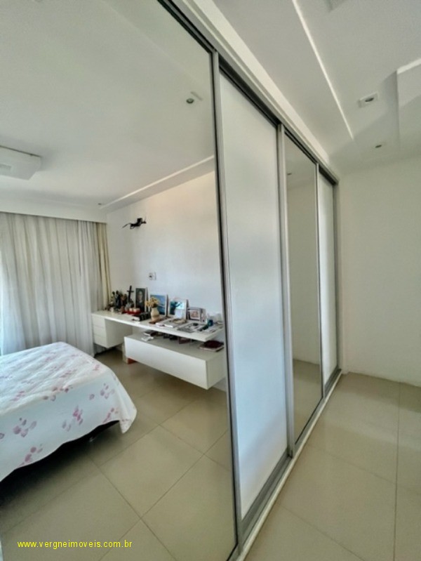 Apartamento à venda com 3 quartos, 207m² - Foto 14