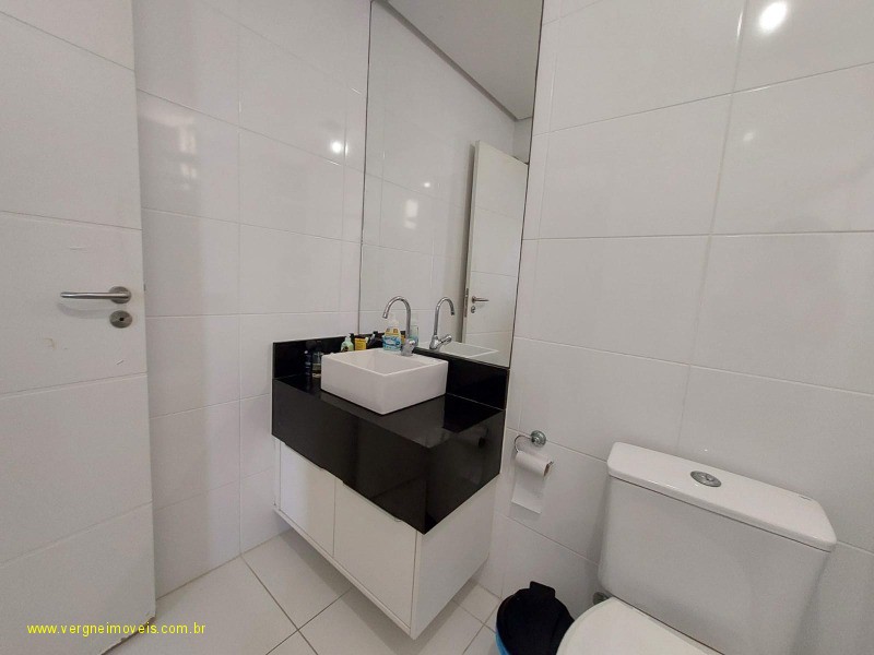 Cobertura à venda com 3 quartos, 240m² - Foto 18