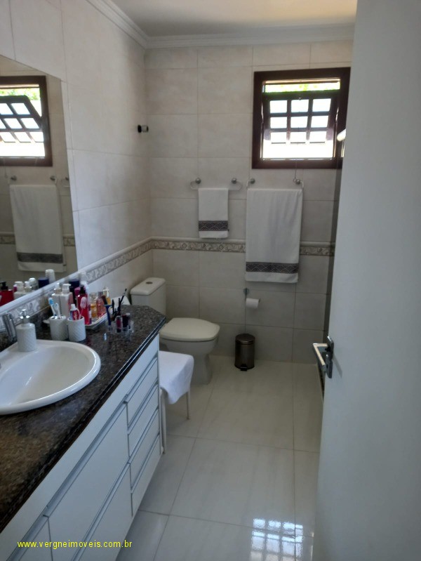 Casa de Condomínio à venda com 4 quartos, 350m² - Foto 22