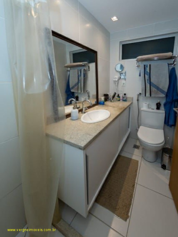 Apartamento à venda com 2 quartos, 76m² - Foto 11