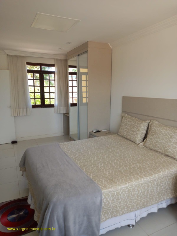 Casa de Condomínio à venda com 4 quartos, 350m² - Foto 13