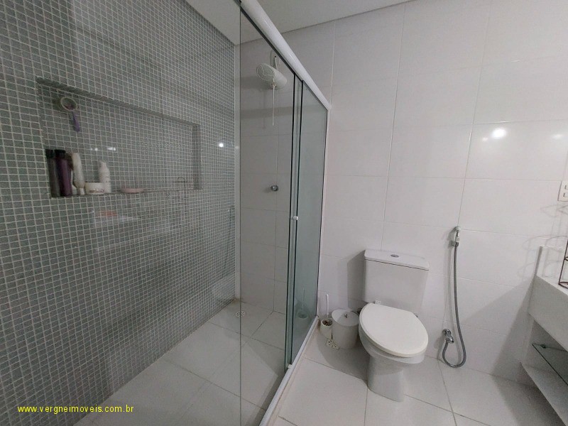 Cobertura à venda com 3 quartos, 240m² - Foto 17