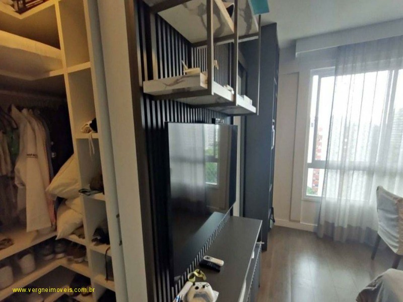 Apartamento à venda com 4 quartos, 188m² - Foto 11