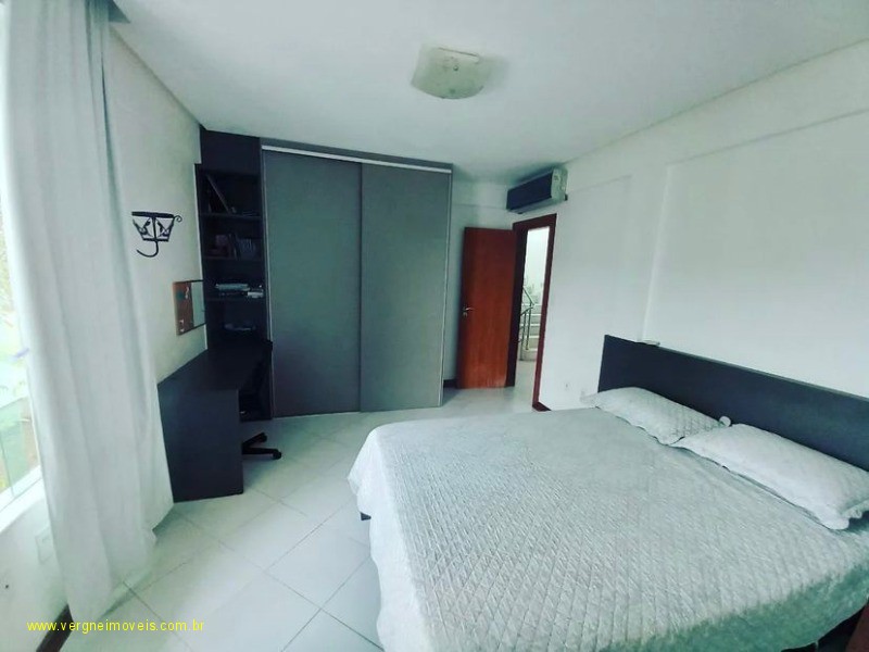 Casa de Condomínio à venda com 4 quartos, 290m² - Foto 13