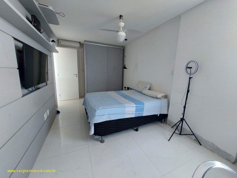 Cobertura à venda com 3 quartos, 240m² - Foto 13