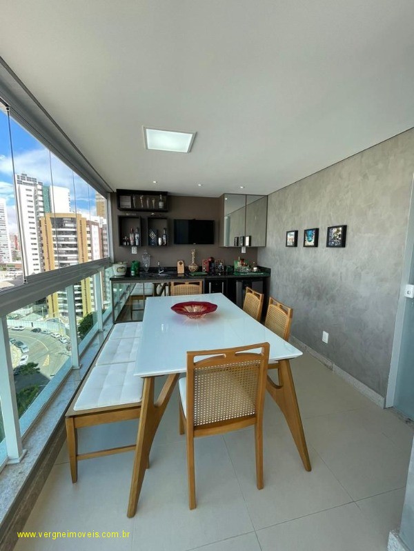 Apartamento à venda com 3 quartos, 126m² - Foto 2