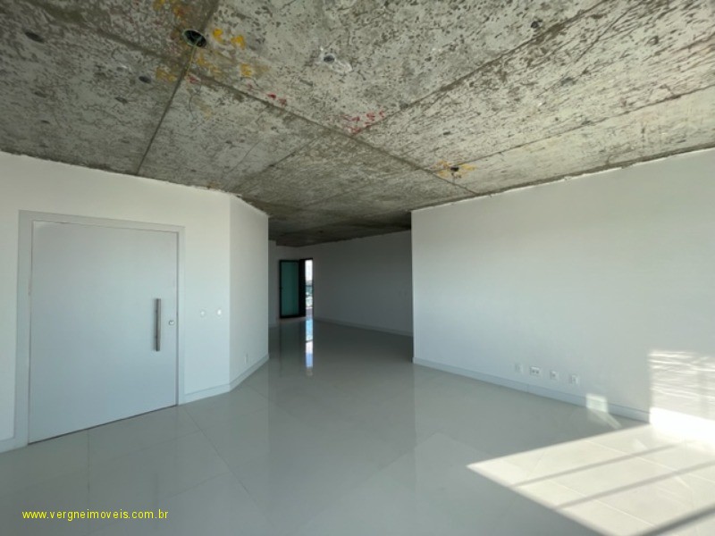 Apartamento à venda com 4 quartos, 212m² - Foto 10