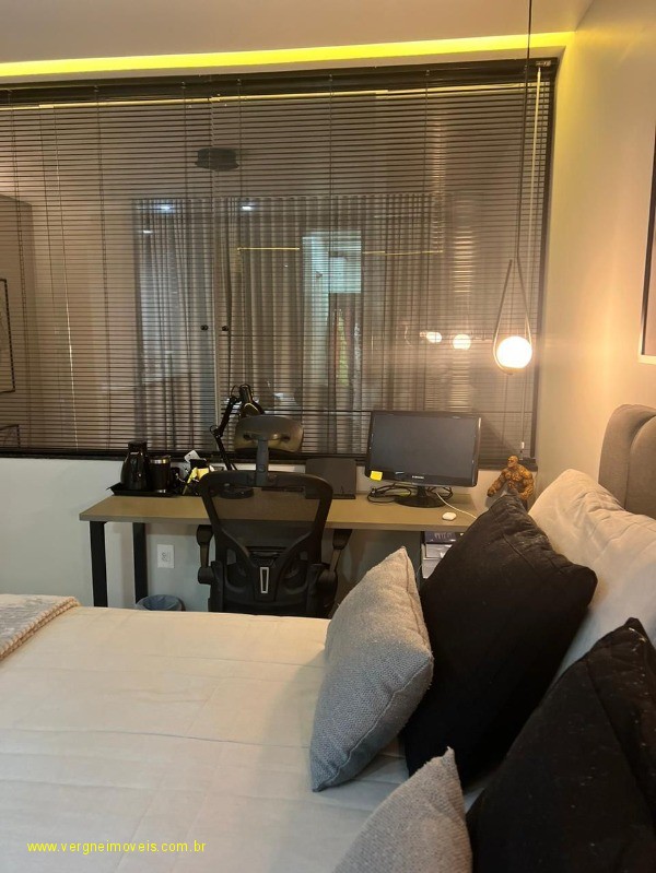 Apartamento à venda com 1 quarto, 74m² - Foto 14