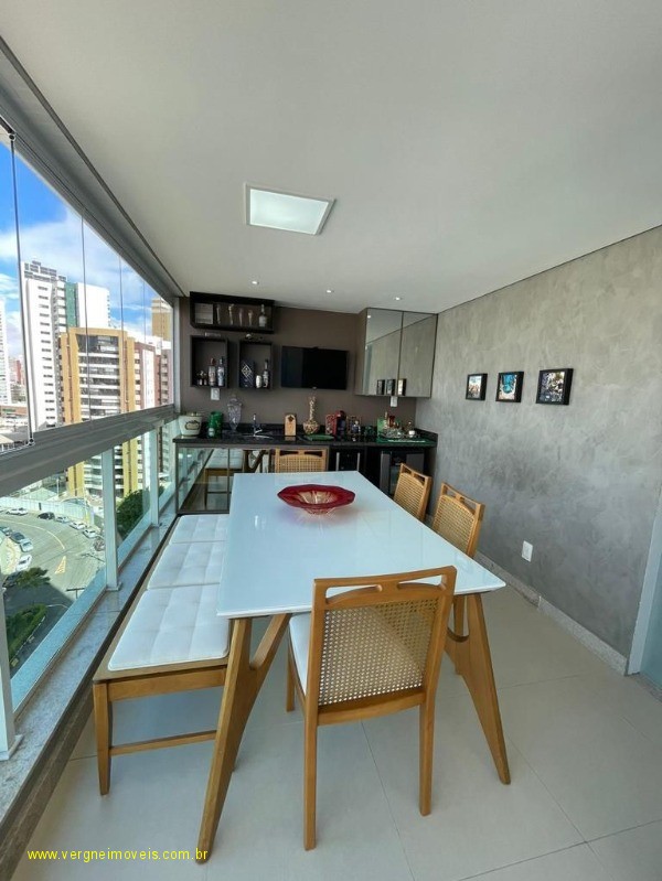 Apartamento à venda com 3 quartos, 126m² - Foto 1