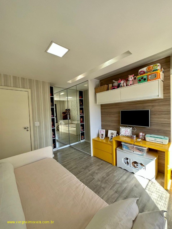 Apartamento à venda com 4 quartos, 155m² - Foto 17