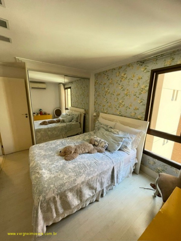 Apartamento à venda com 3 quartos, 145m² - Foto 10