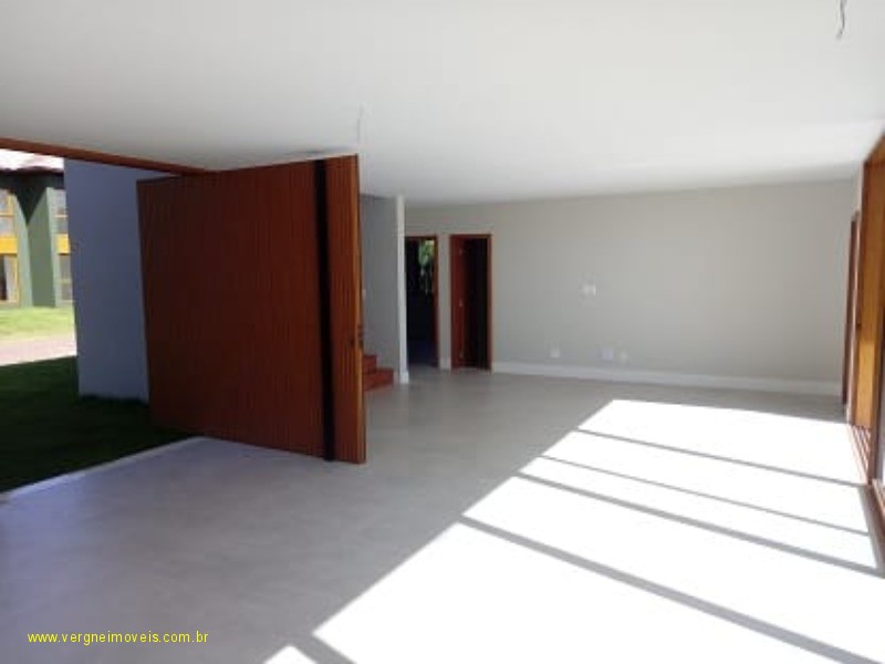 Casa de Condomínio à venda com 5 quartos, 349m² - Foto 9