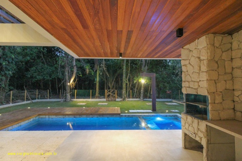 Casa de Condomínio à venda com 4 quartos, 220m² - Foto 19