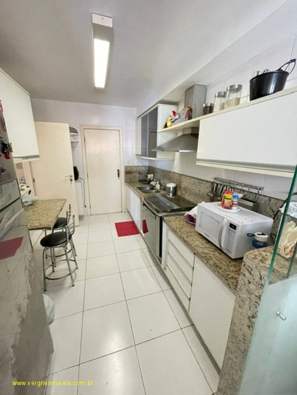 Apartamento à venda com 3 quartos, 145m² - Foto 19