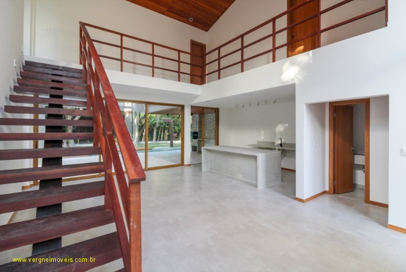 Casa de Condomínio à venda com 4 quartos, 220m² - Foto 25