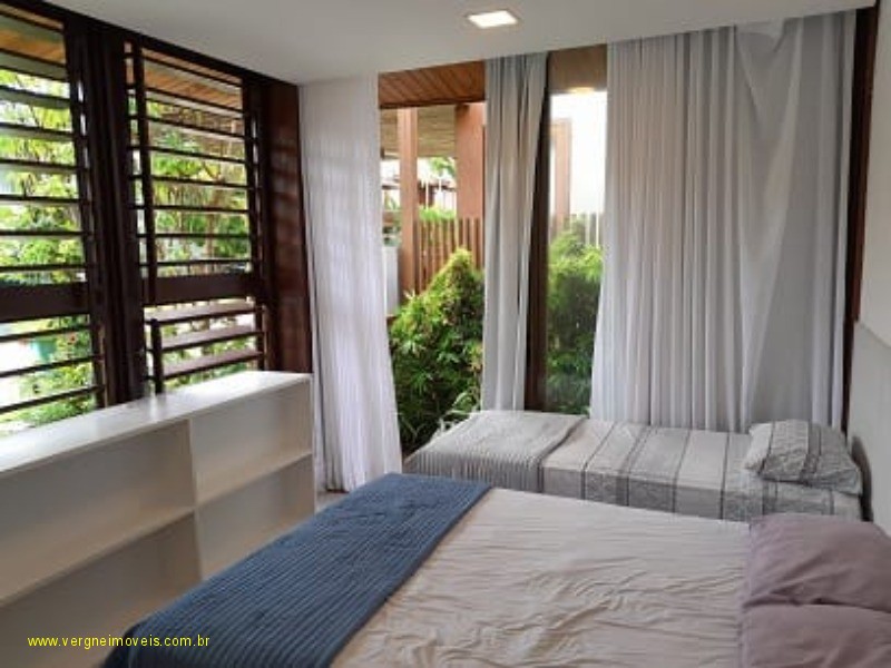 Casa de Condomínio à venda com 4 quartos, 380m² - Foto 16