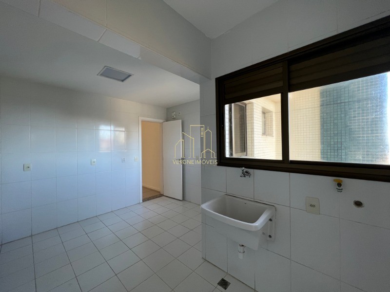 Apartamento para alugar com 4 quartos, 156m² - Foto 18