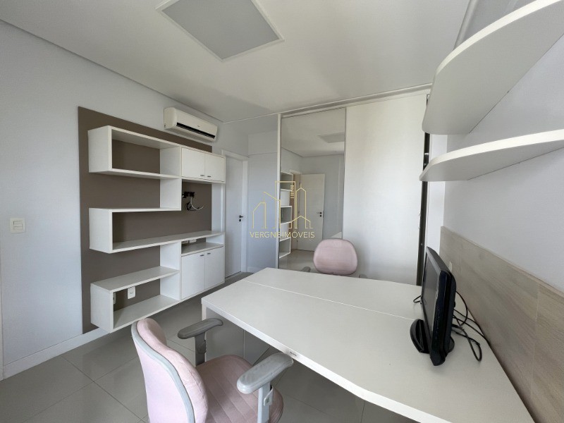 Apartamento à venda com 3 quartos, 162m² - Foto 22