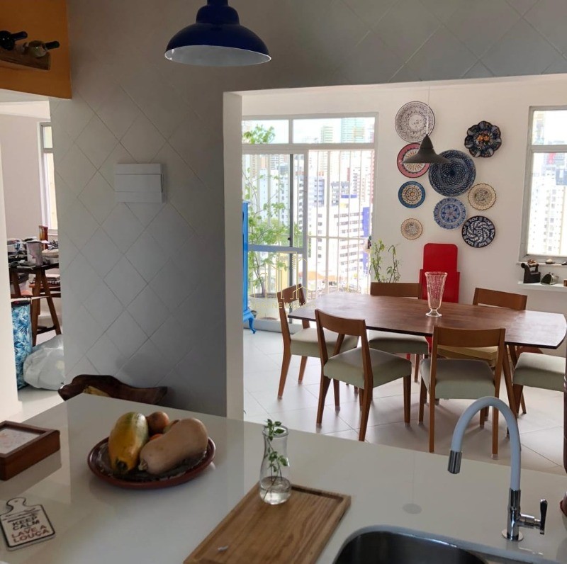 Apartamento à venda com 2 quartos, 80m² - Foto 2