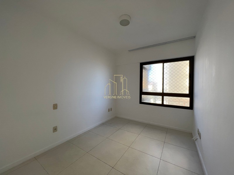 Apartamento para alugar com 4 quartos, 156m² - Foto 7