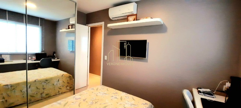 Apartamento à venda com 3 quartos, 142m² - Foto 10