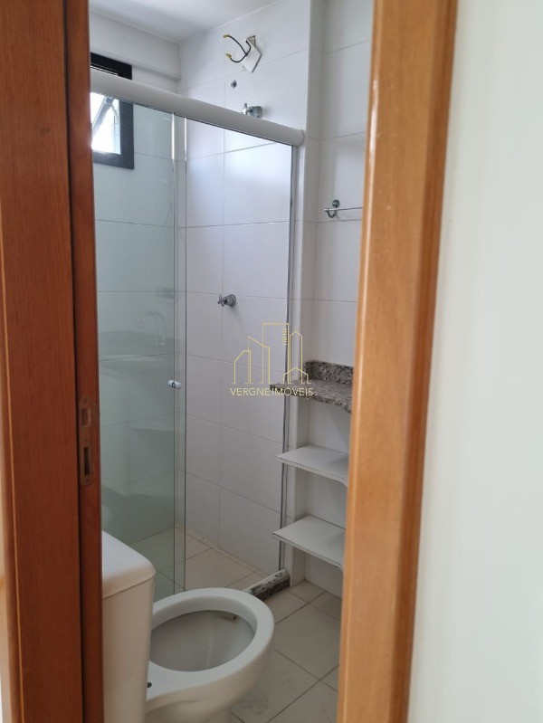 Apartamento à venda com 2 quartos, 70m² - Foto 12