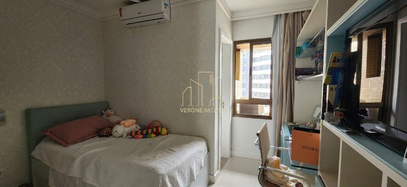 Apartamento à venda com 4 quartos, 181m² - Foto 10