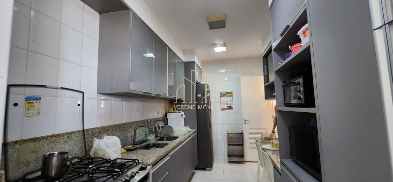 Apartamento à venda com 4 quartos, 181m² - Foto 20