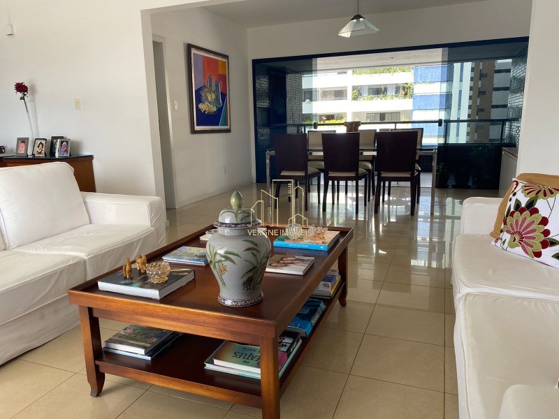 Apartamento à venda com 4 quartos, 225m² - Foto 3