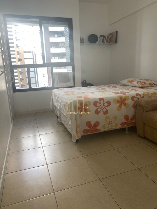 Apartamento à venda com 4 quartos, 225m² - Foto 18