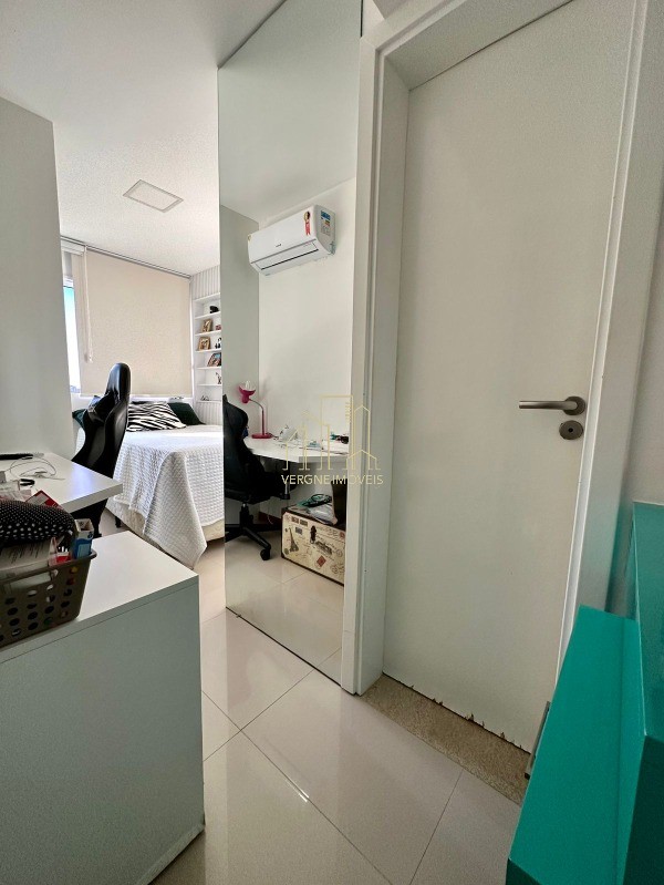 Apartamento à venda com 3 quartos, 167m² - Foto 16