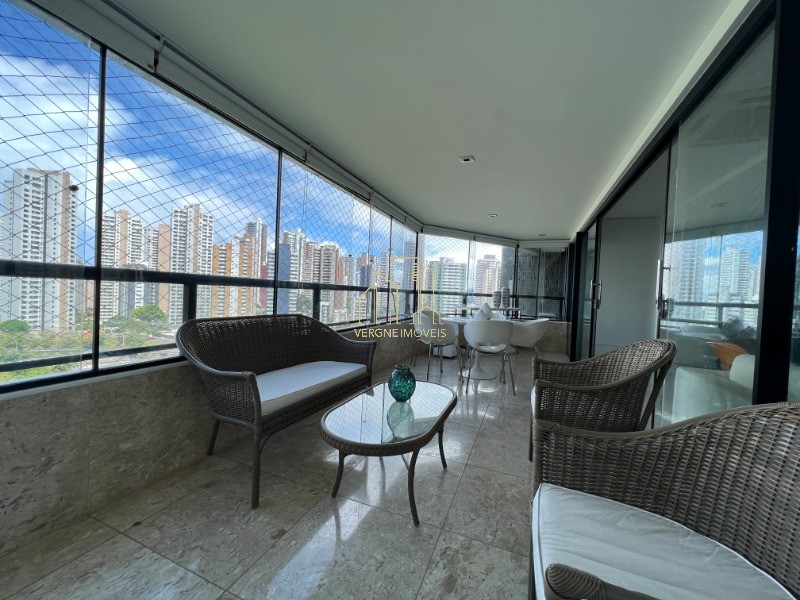 Apartamento para alugar com 4 quartos, 243m² - Foto 10