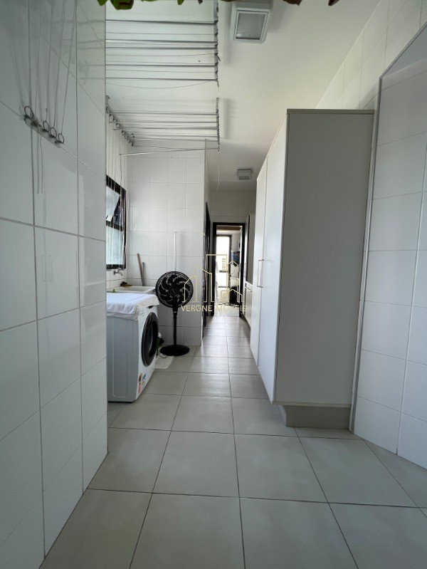 Apartamento para alugar com 4 quartos, 243m² - Foto 27