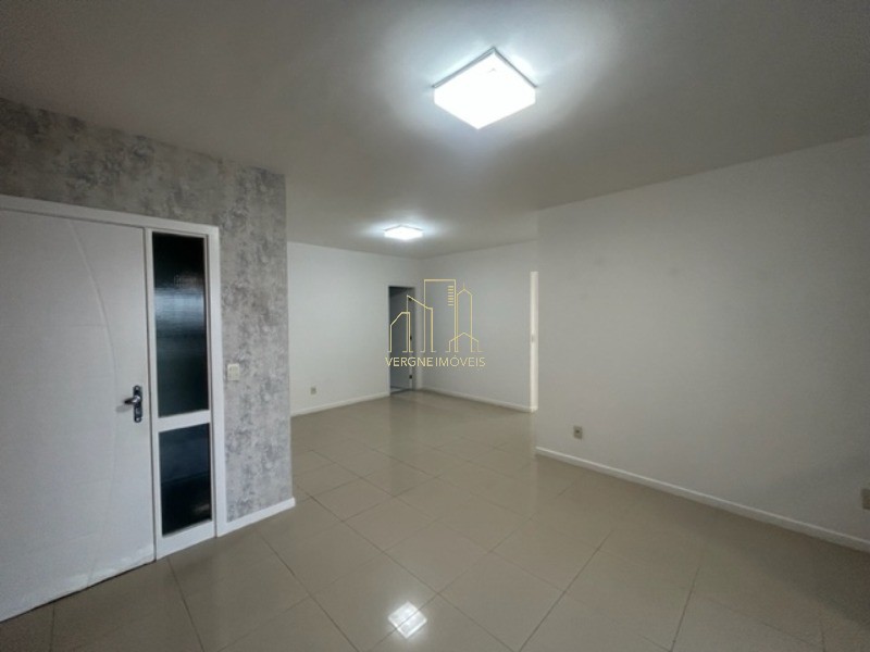 Apartamento à venda com 4 quartos, 156m² - Foto 7