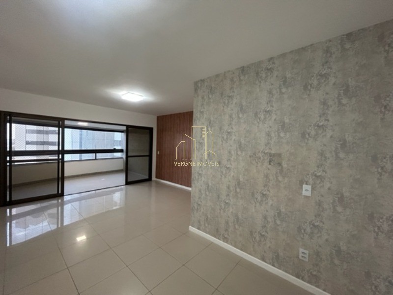 Apartamento à venda com 4 quartos, 156m² - Foto 4