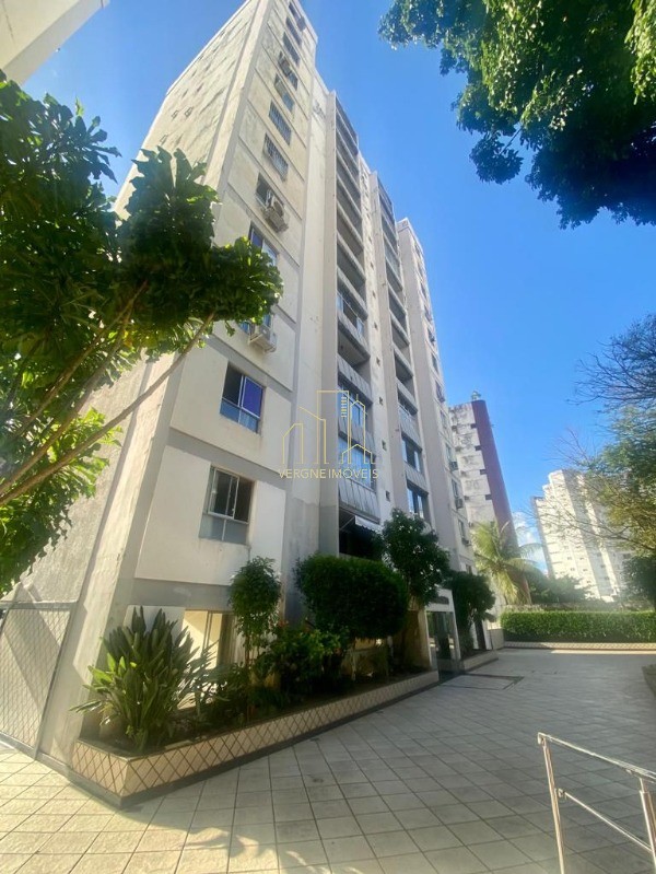 Apartamento à venda com 3 quartos, 106m² - Foto 10