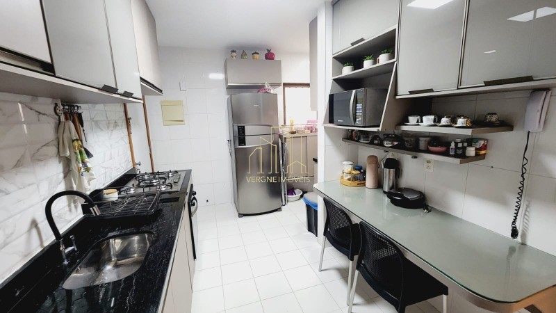 Apartamento à venda com 3 quartos, 135m² - Foto 36