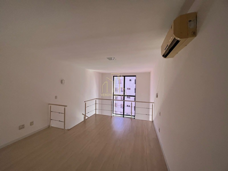 Apartamento à venda com 1 quarto, 64m² - Foto 2